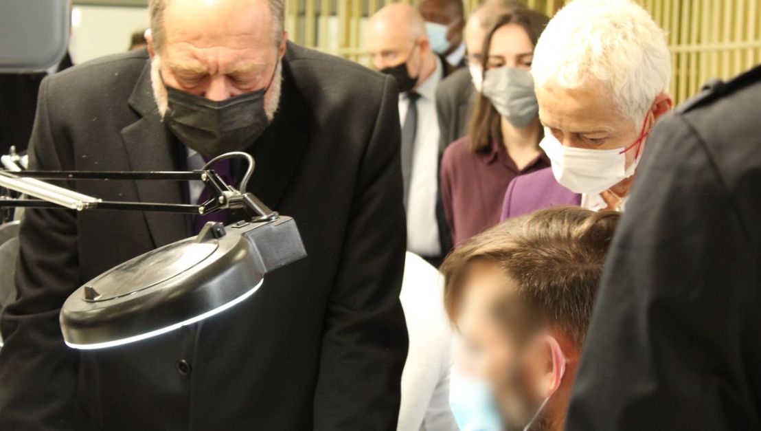Travail des détenus : &laquo;&nbsp;c&rsquo;est gagnant-gagnant&nbsp;&raquo;, Éric Dupont-Moretti en visite à la maison d&rsquo;arrêt&nbsp;d&rsquo;Amiens